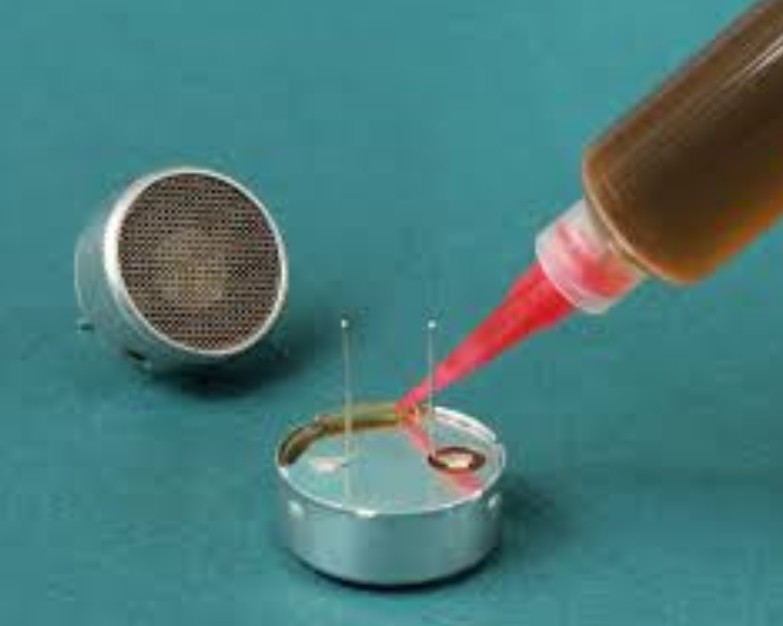 环氧树脂电子灌封胶在使用过程中不好脱模该如何解决？